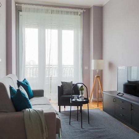 The Best Rent - Spacious One-Bedroom Apartment In Moscova District Milánó Kültér fotó