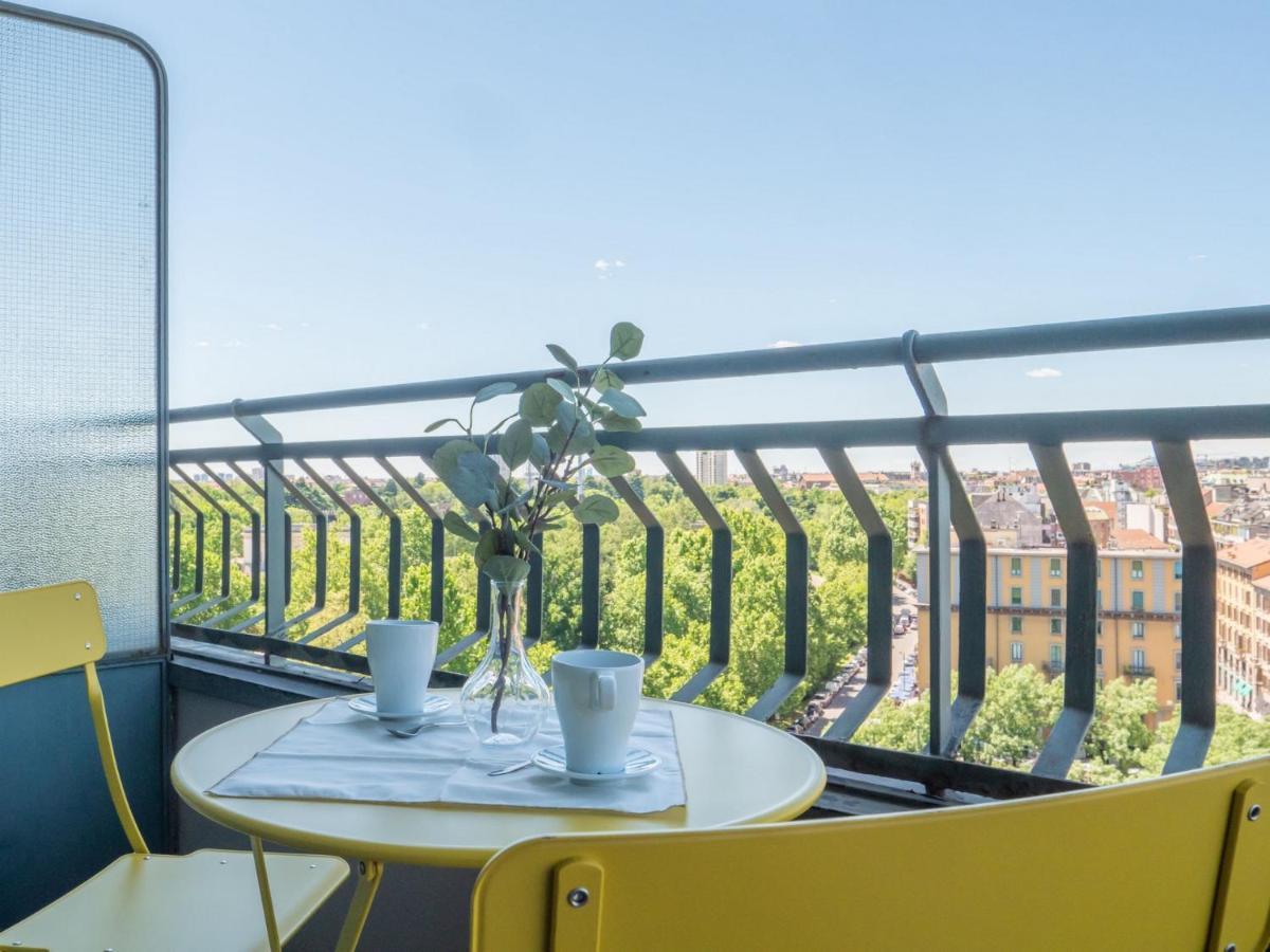 The Best Rent - Spacious One-Bedroom Apartment In Moscova District Milánó Kültér fotó