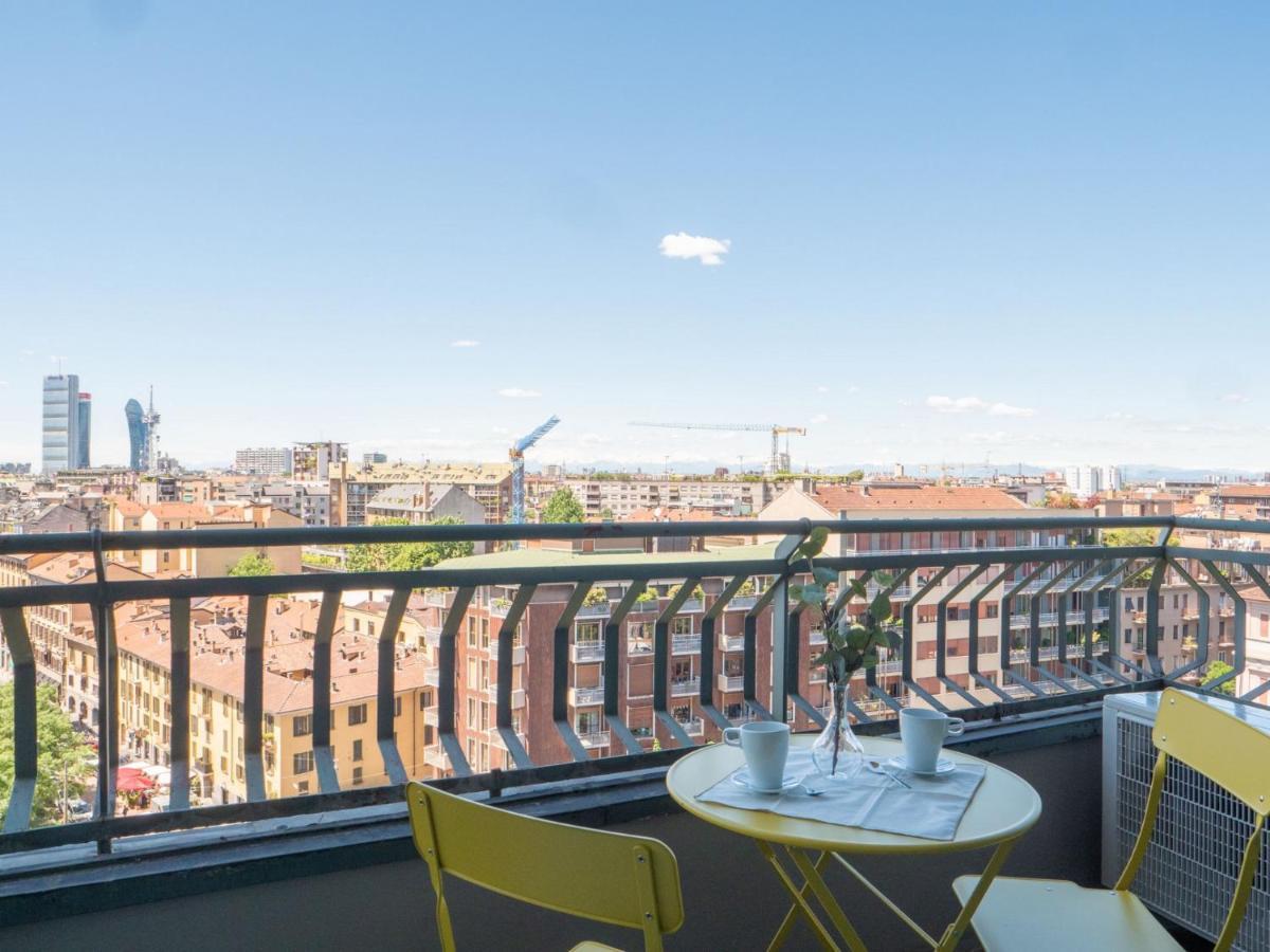 The Best Rent - Spacious One-Bedroom Apartment In Moscova District Milánó Kültér fotó